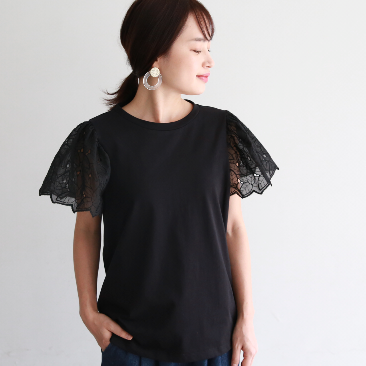 เสื้อยืดแขนลูกไม้ แขนฝรั่งเศส สีดำ 0578BK